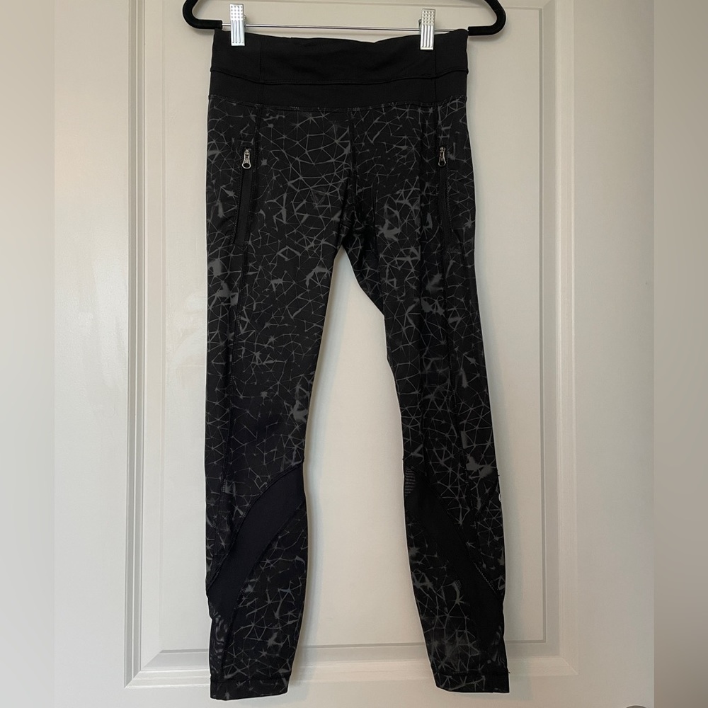 Lululemon Yoga Pants with 2 Reflective Zippers